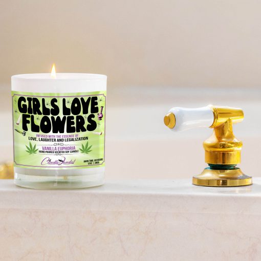 Girls Love Flowers Bathtub Side Candle